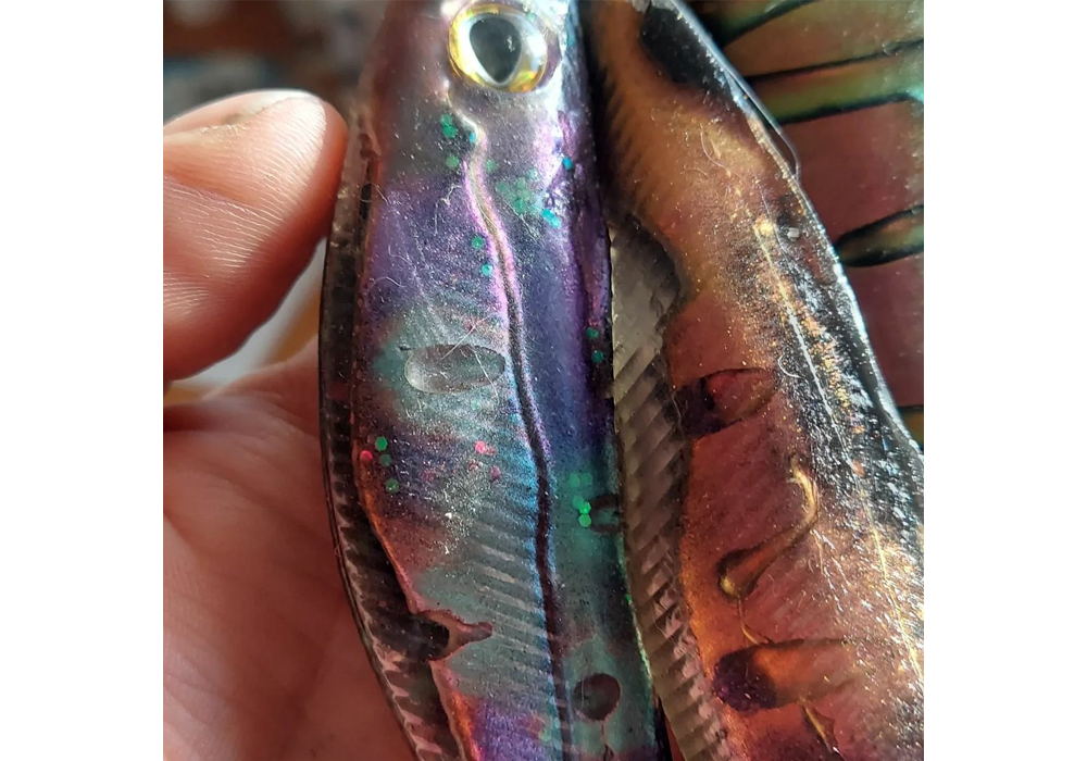 Super Colorshift and Subtleshift Pearls on Fishing Baits