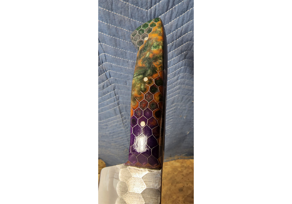 Alpha Pigments on Knife