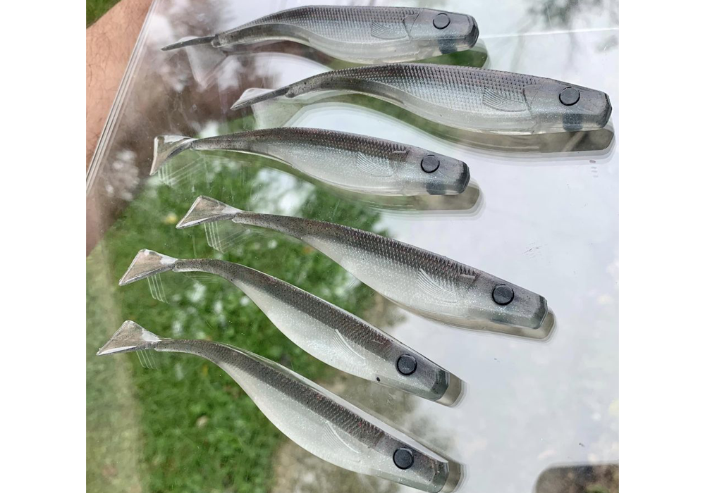 Hangman Super Colorshift and Superflake on Fishing Baits