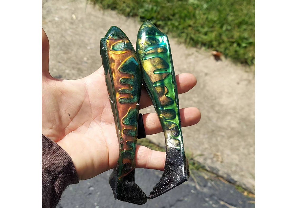 T-Rex and Horizon Colorshift Pearl on Fishing Baits