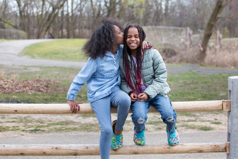 Sibling Rivalry - Raising Kids Close in Age (Photos by Heidi Roland Photography)