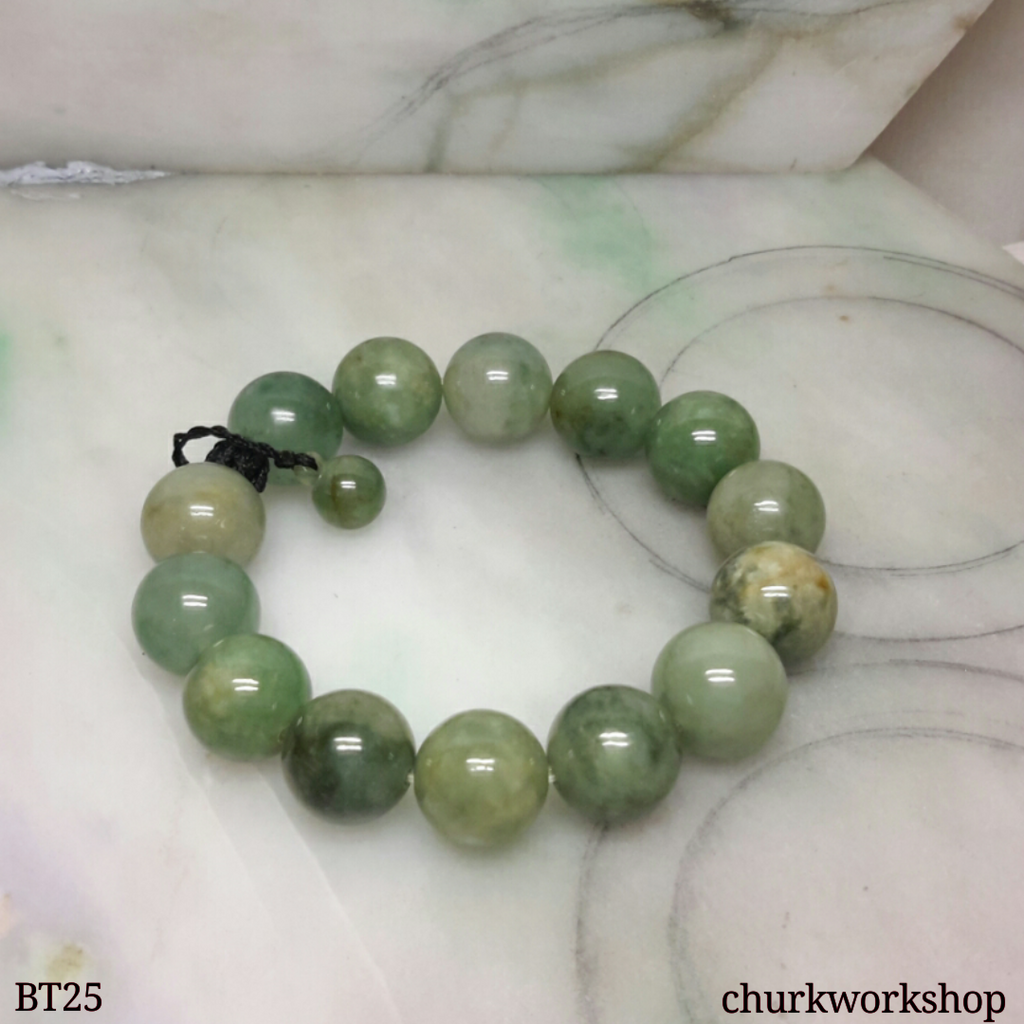 dark green jade bracelet