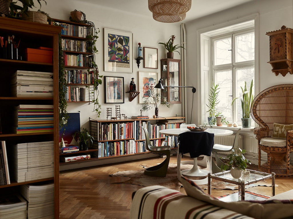 Cosy Scandinavian Boho Style in Stockholm Apartment– Grøn + White