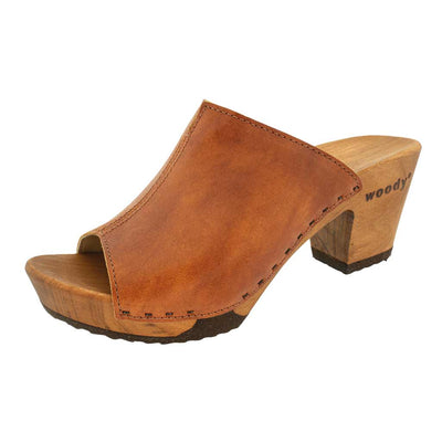 elly, farbe: safor (braun)_clogs pantolette damen mit absatz mit biegsamer nachhaltiger weidenholzsohle, holzclogs woody, woody schuhe, woody shoes, handgemachte holzschuhe aus österreich, kärnten