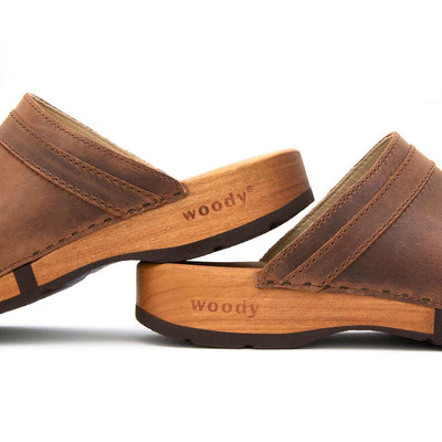 harry, clogs herren mit biegsamer nachhaltiger holzsohle, farbe: tabacco-braun, holzclogs woody, woody schuhe, woody shoes, handgemachte holzschuhe aus österreich, kärnten