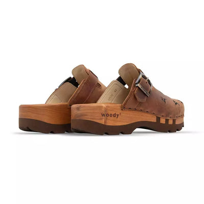 roderich, clog mit stick hirsche streumuster für herren, biegsame nachhaltige holzsohle, farbe: olivia, holzclogs woody, woody schuhe, woody shoes, handgemachte holzschuhe aus österreich, kärnten