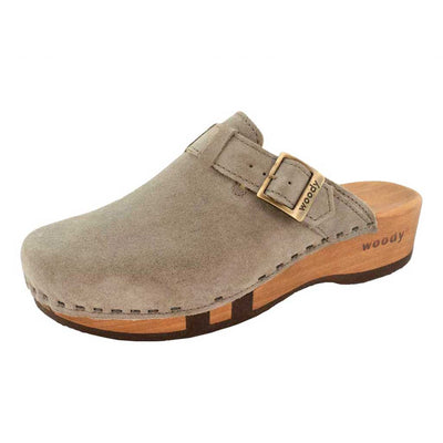 erika, farbe: sand alias warm gray_clogs damen mit biegsamer nachhaltiger weidenholzsohle, holzclogs woody, woody schuhe, woody shoes, handgemachte holzschuhe aus österreich, kärnten