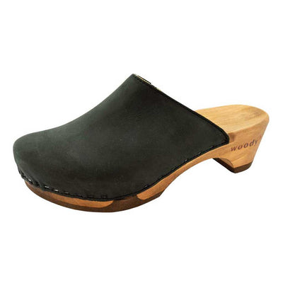 katharina, clogs damen mit biegsamer nachhaltiger holzsohle, farbe: nero-schwarz, holzclogs woody, woody schuhe, woody shoes, handgemachte holzschuhe aus österreich, kärnten