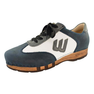 niki, sneakers clogs herren mit biegsamer nachhaltiger holzsohle, der bestseller, farbe: avion-jeans alias blau-grau, holzclogs woody, woody schuhe, woody shoes, handgemachte holzschuhe aus österreich, kärnten