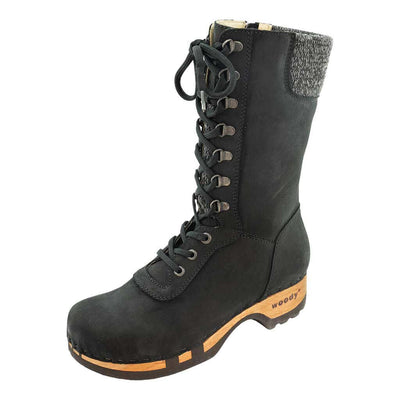 Ramona von woody Schuhe. Damen Stiefel mit hohem Schaft bestellen. Holzclog Stiefel. Holzstiefel. Stiefel für Damen handgemacht. Handgemachte Stiefel kaufen., farbe: nero (schwarz)Ramona von woody Schuhe. Damen Stiefel mit hohem Schaft bestellen. Holzclog Stiefel. Holzstiefel. Stiefel für Damen handgemacht. Handgemachte Stiefel kaufen., farbe: nero (schwarz)