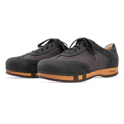 clogs herren sneaker sam woody holzschuhe. herren clogs, flexible, biegsame holzsohle. holzclogs, sam sneaker clogs herren, männer clogs mit fussbett. woody leder clogs herren. holzclogs, echt leder holzschuhe bestellen.