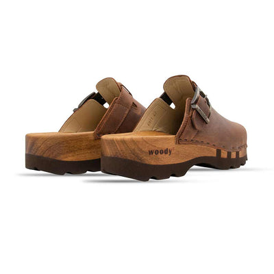 lukas, clogs herren mit biegsamer nachhaltiger holzsohle, der bestseller, farbe: tabacco-braun, holzclogs woody, woody schuhe, woody shoes, handgemachte holzschuhe aus österreich, kärnten