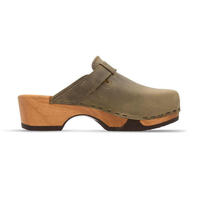 manu, clogs damen mit biegsamer nachhaltiger holzsohle, der bestseller, farbe: kiwi-gruen, holzclogs woody, woody schuhe, woody shoes, handgemachte holzschuhe aus österreich, kärnten