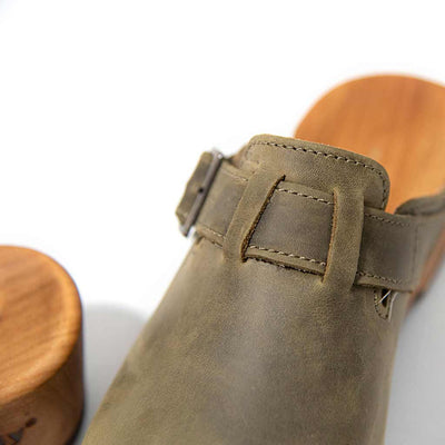 manu, clogs damen mit biegsamer nachhaltiger holzsohle, der bestseller, farbe: kiwi-gruen, holzclogs woody, woody schuhe, woody shoes, handgemachte holzschuhe aus österreich, kärnten