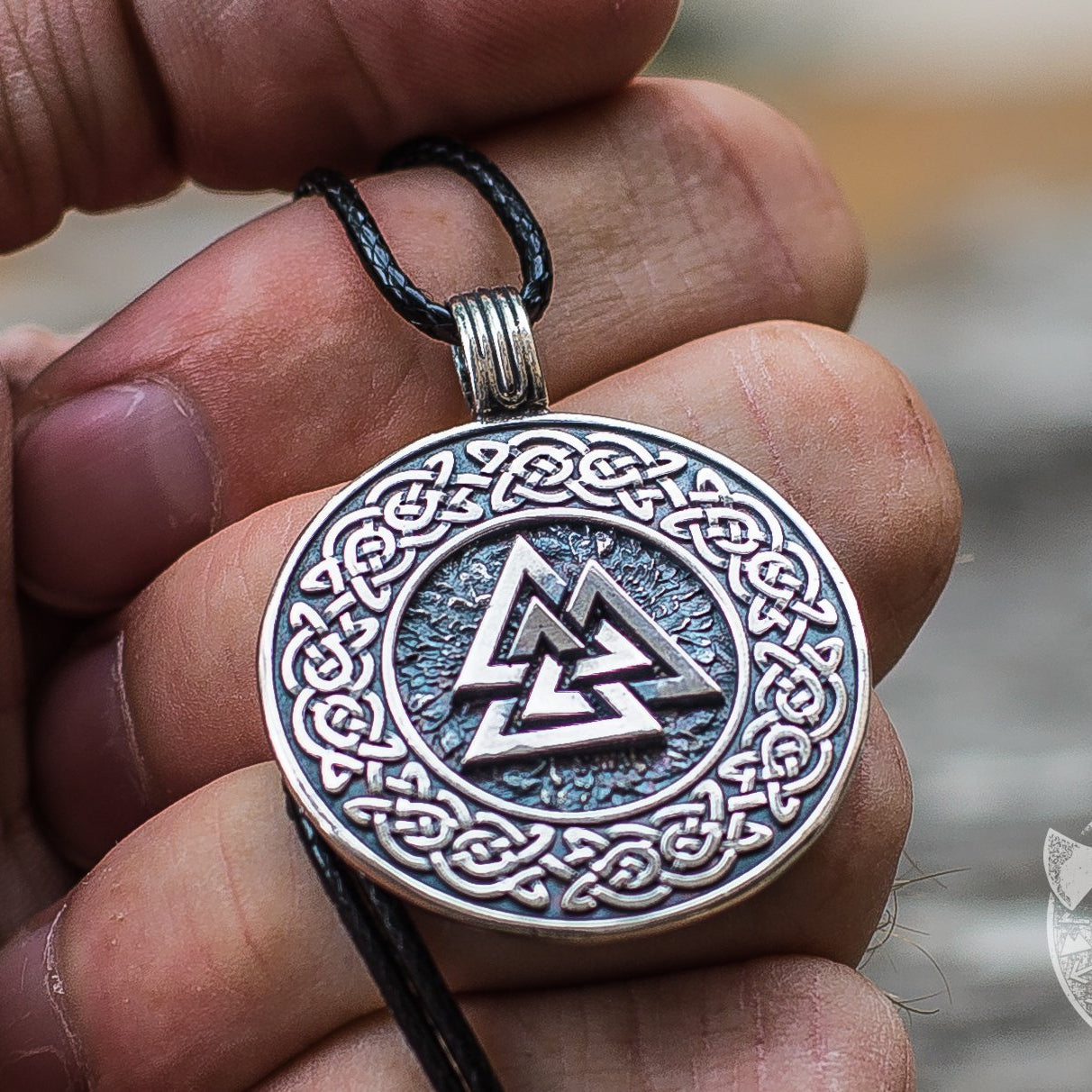 silver valknut pendant