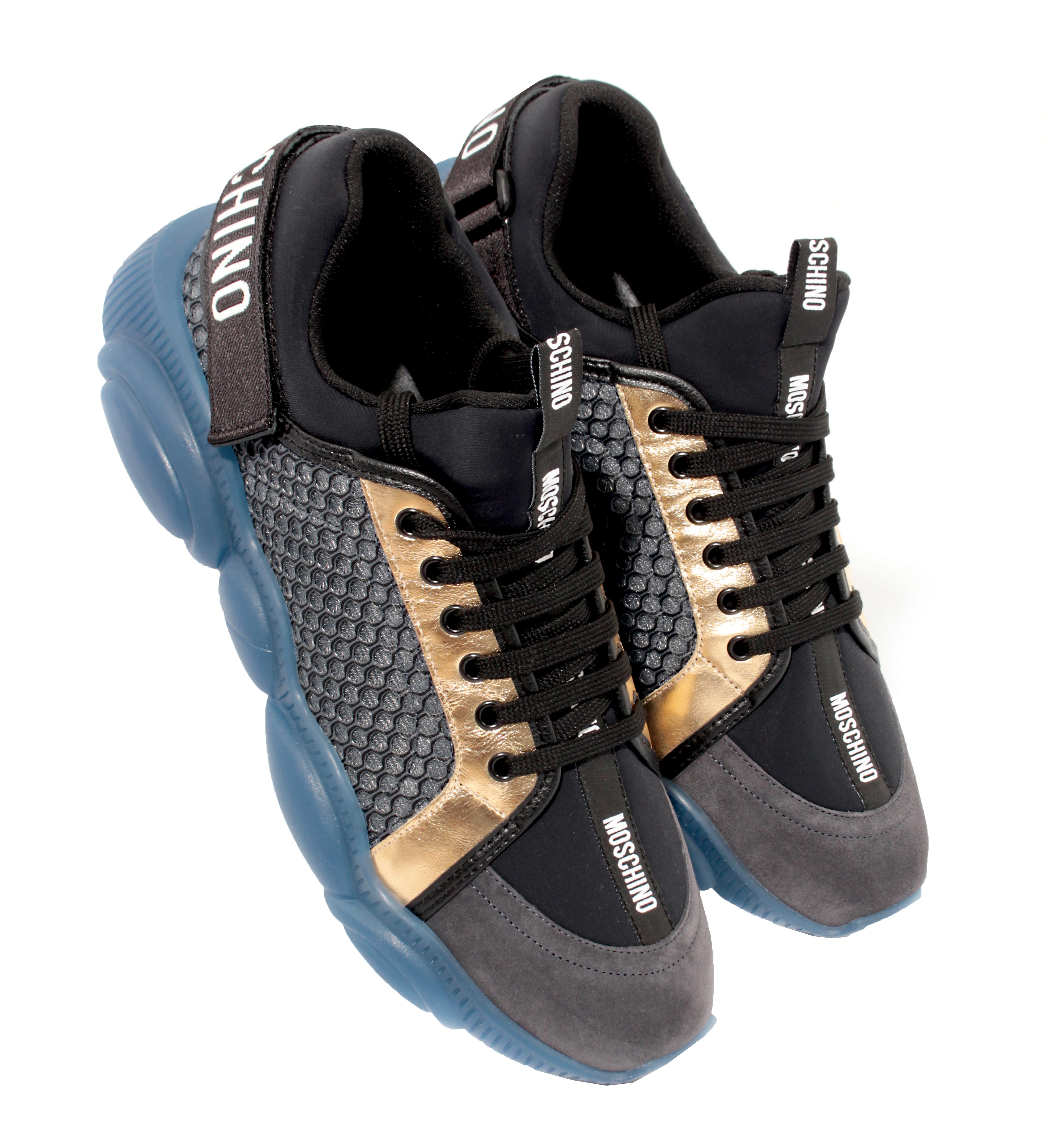 archief apotheker Verdeelstuk Moschino Sneakers - Grey Gold & Blue - PureAtlanta.com