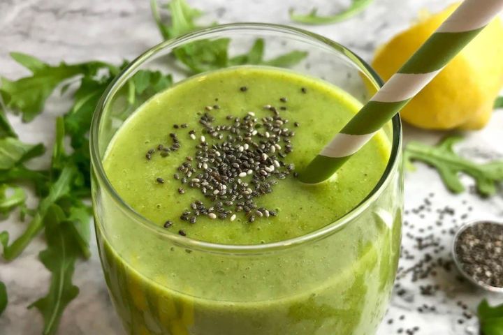 Arugula green smoothie