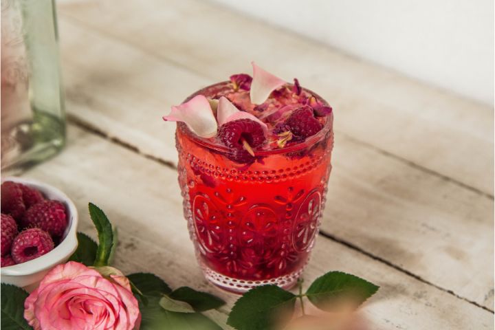 Raspberry leaf iced tea