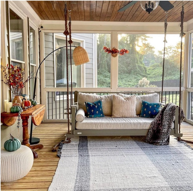 Creative Ways to Style Your Daybed Porch Swing for Different Seasons