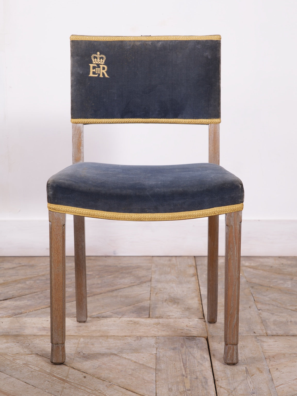 Er Ii Coronation Chair Stools Drew Pritchard Ltd