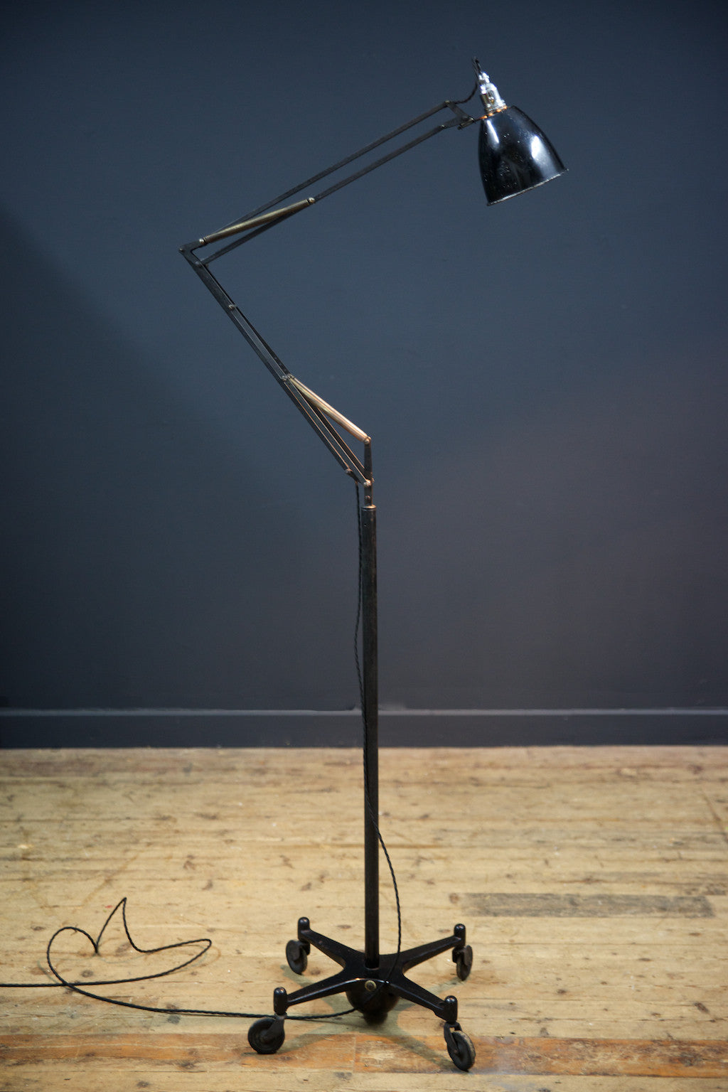 floor standing anglepoise