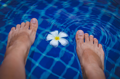 Foot soak for foot pain relief