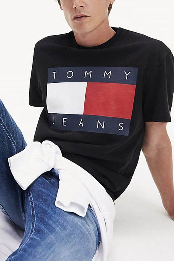 TOMMY JEANS FLAG TEE - BLACK – Pretty 