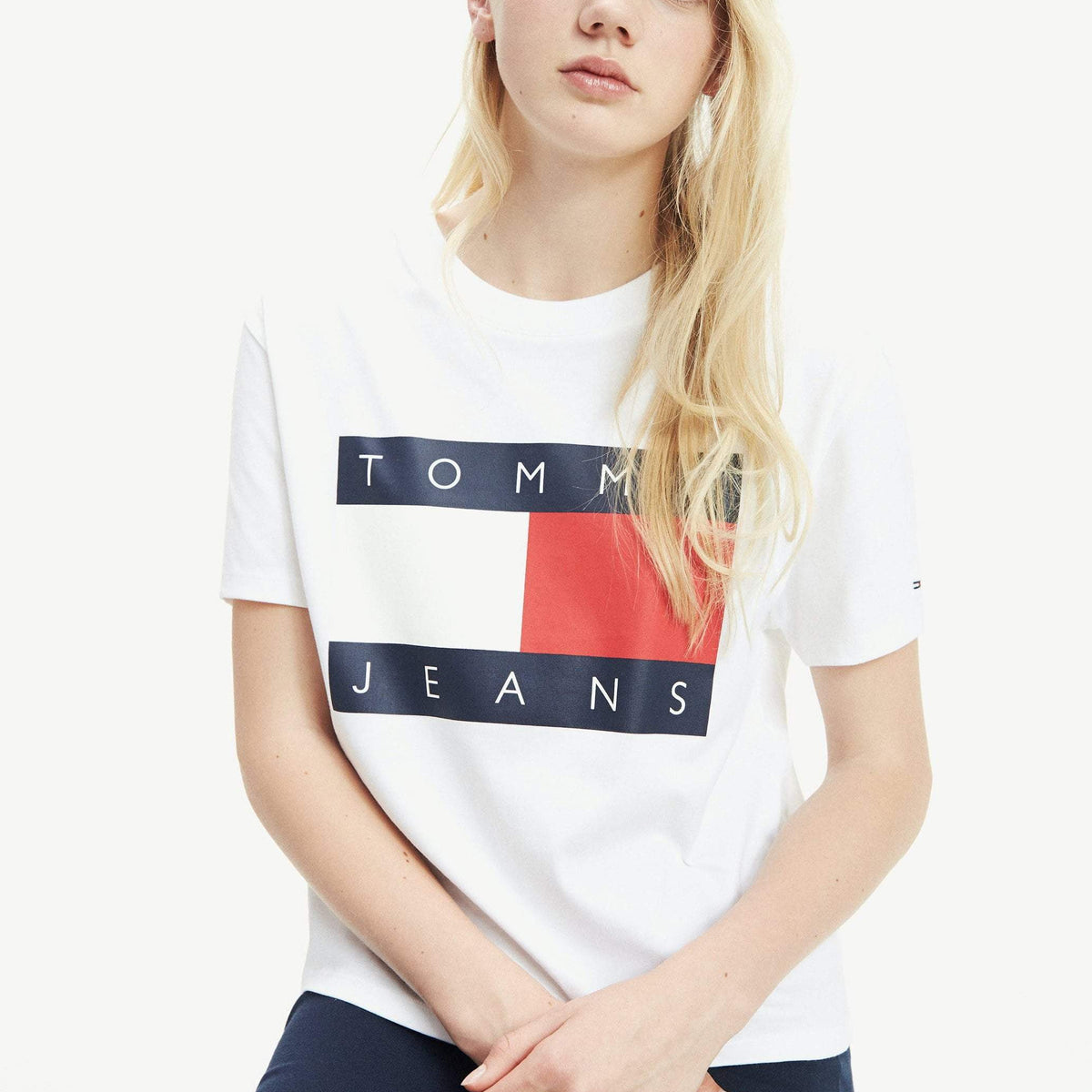 ontsnappen eeuw gans TOMMY JEANS FLAG CROPPED T-SHIRT - CLASSIC WHITE – Pretty Rad Store