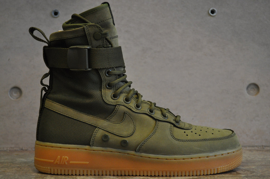 nike special field air force 1 faded olive