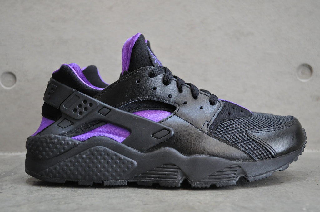 nike huarache purple and black 