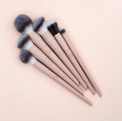 A selection of SOSU Cosmetics different make-up brushes with blush pink handles
