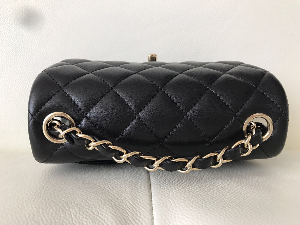 Chanel Classic Mini Square Quilted Black Lambskin Flap Cross Body Bag – Miami Lux Boutique