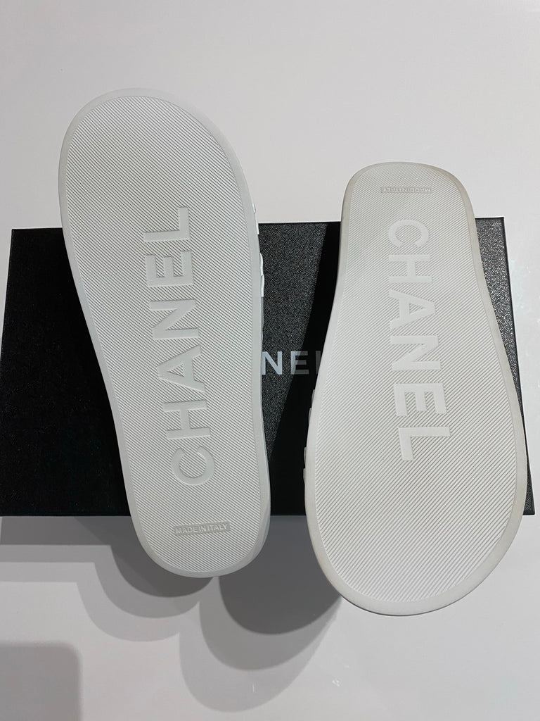 chanel pool slides 219