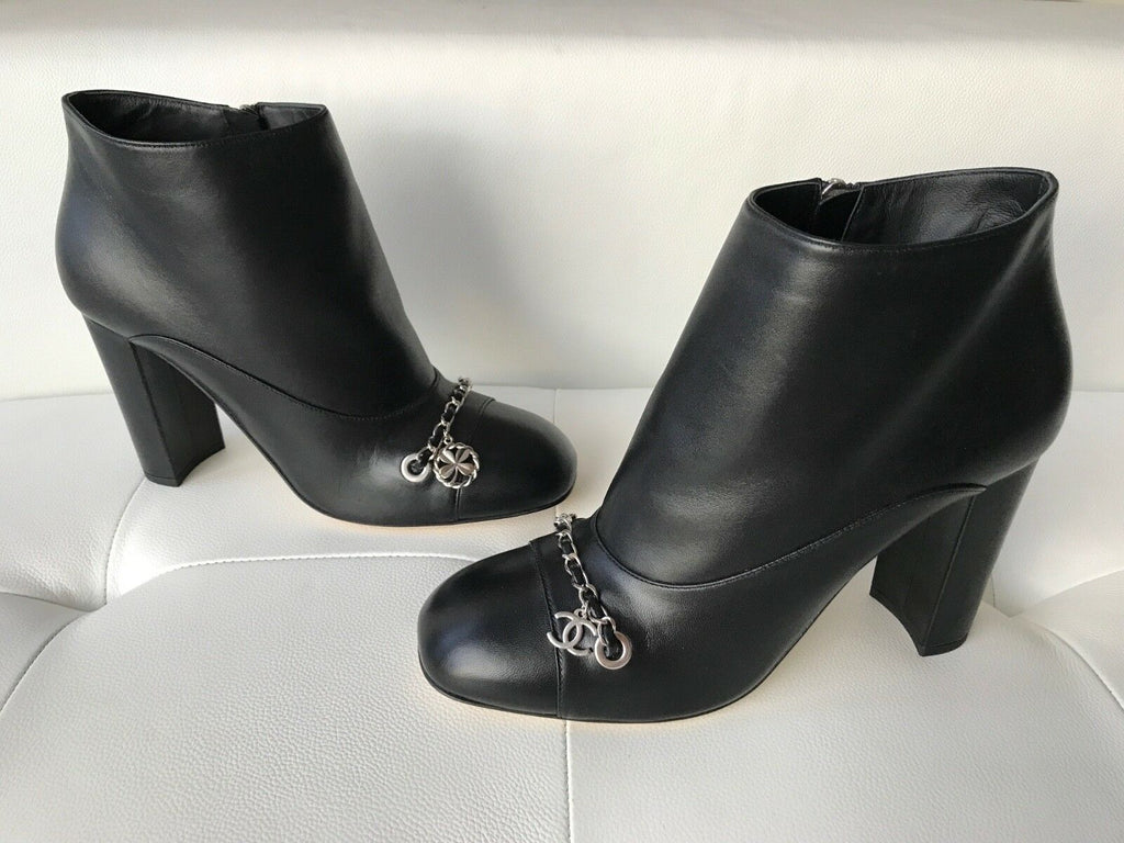 chanel boots chain