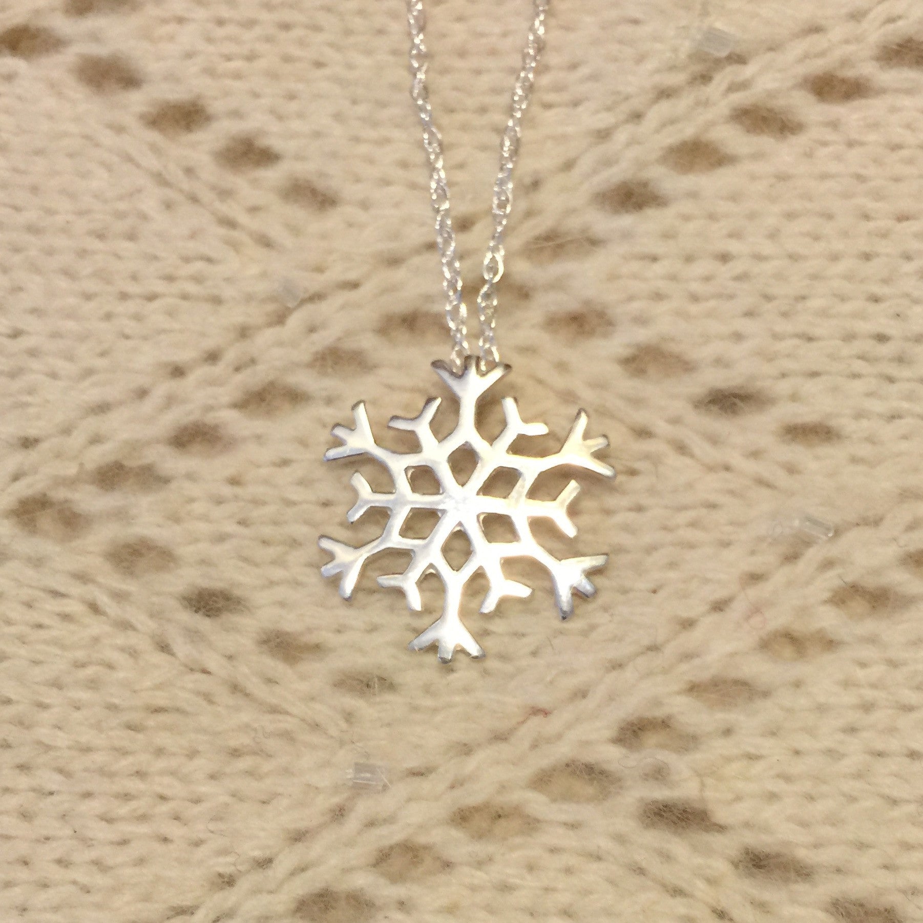 Sterling Silver Snowflake Pendant