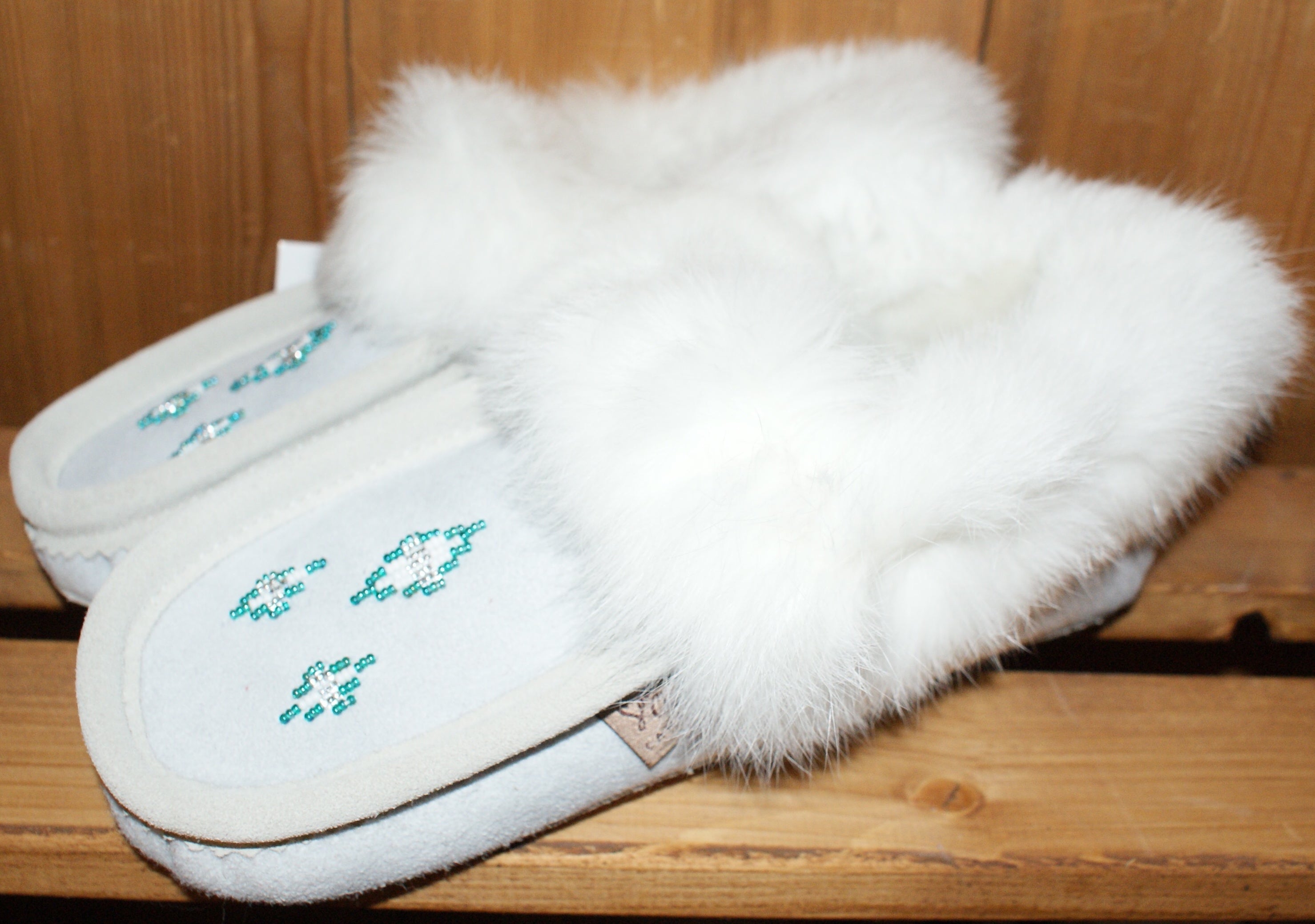 slippers with fur trim