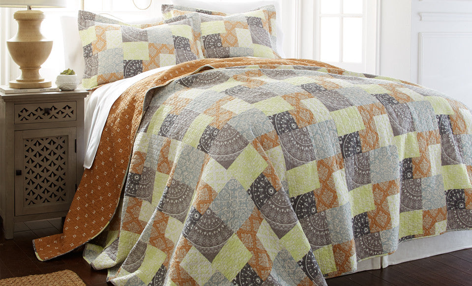 100% Cotton 3 Piece printed reversible quilt Set Adara Full/Queen - Love Your Linens USA - 100% Cotton Quilt Set