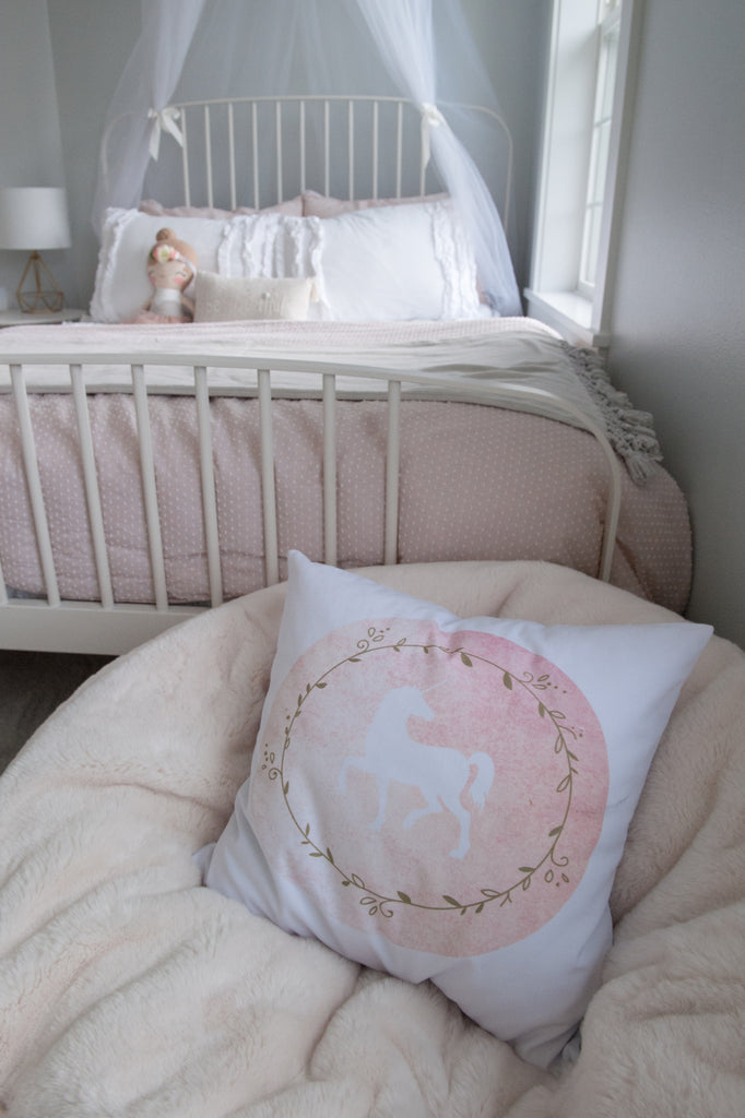 soft pink girl bedroom 