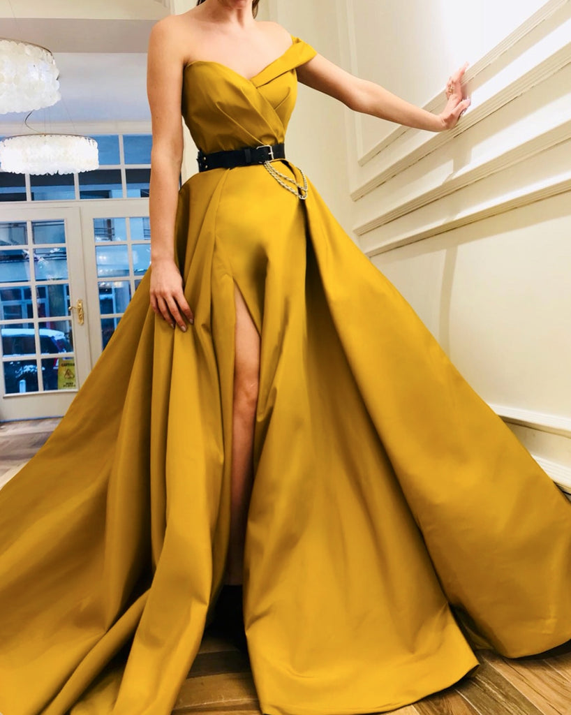 one shoulder yellow gown