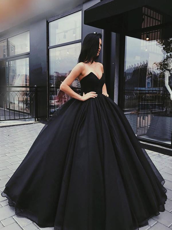 backless black gown