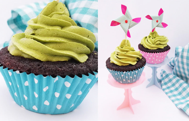 Matcha Swiss Meringue Buttercream Frosting with Chocolate Cupcakes 
