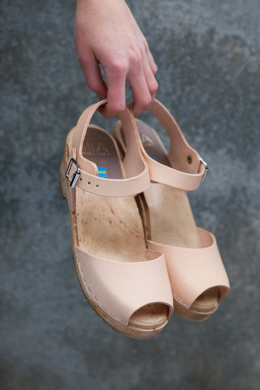 natural leather clogs