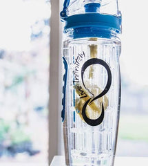 Lemon detox water in a practical Live Infinitely Water Bottle