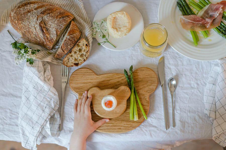 Sustainable Spring Easter Tablescape