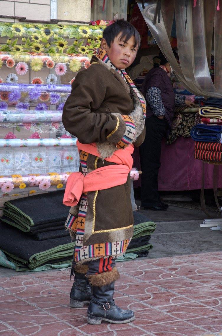 Majestic Attire and Significance of Tibetan Traditional Clothing | by  Tourtraveltibet | Medium