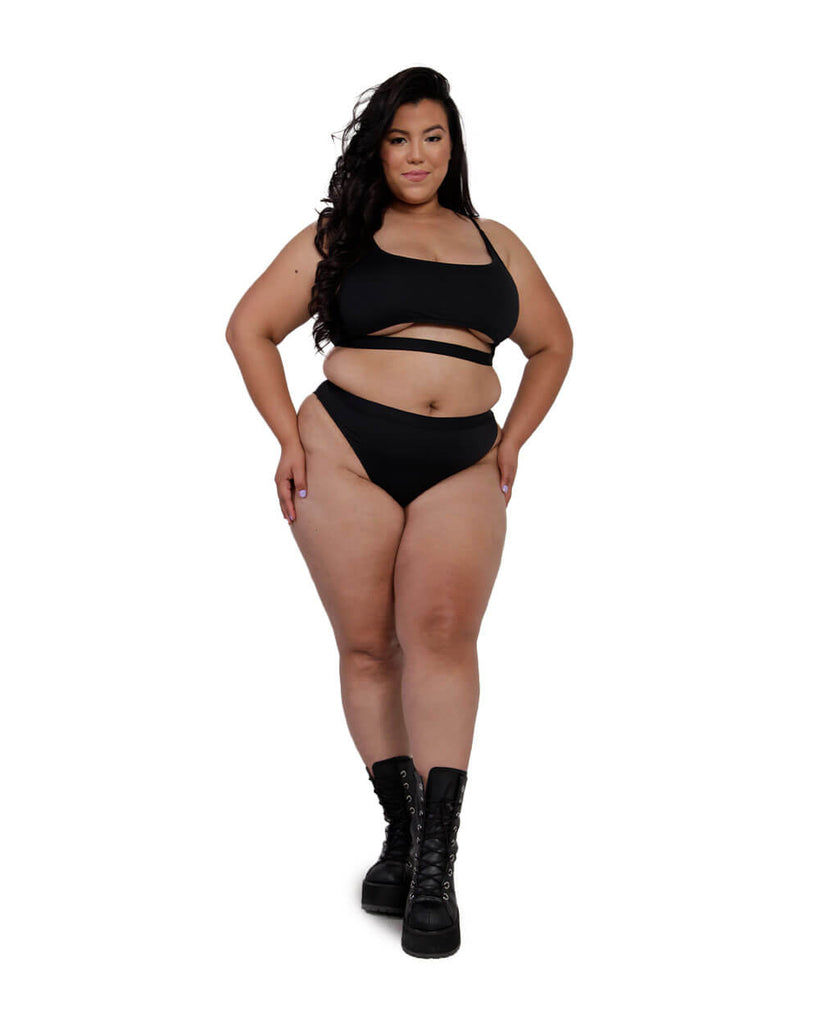 Recycled Fabric Malibu BB Cutout Crop Top-Curve1-Black-Full--Silvia---1X