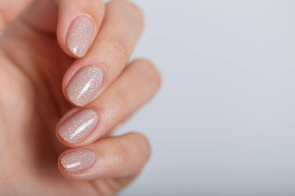 Detailed how-to on choosing and using nail shapes - essie