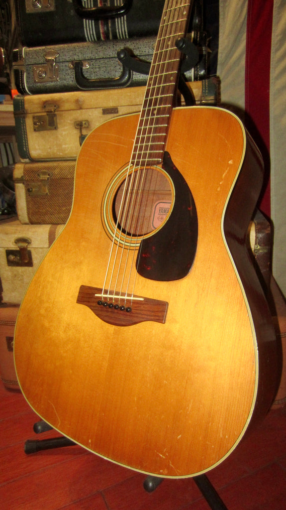 Vintage circa 1969 Yamaha FG-180 Red Label Dreadnought Acoustic