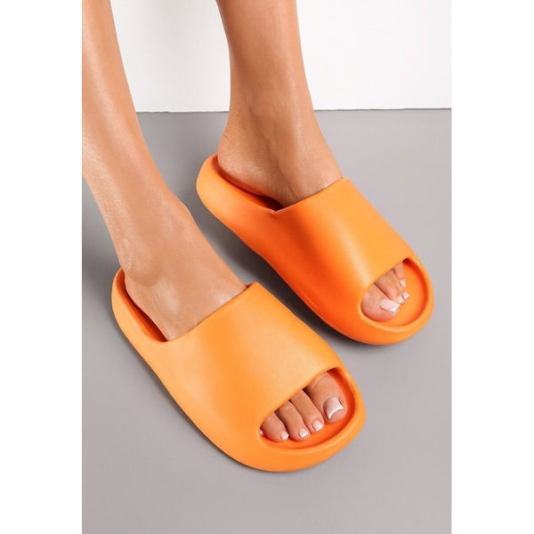 & Slippers | sandaler & slippers 59,- | »Køb