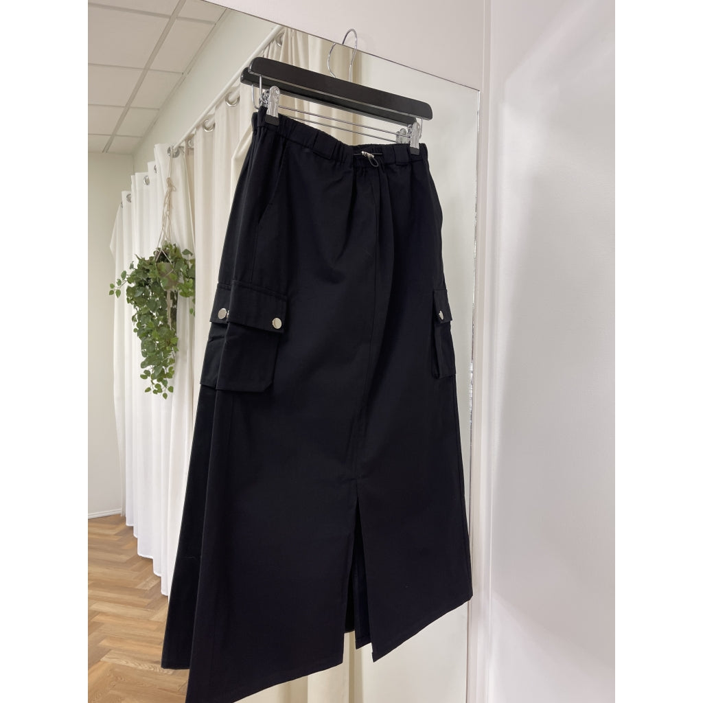 Billede af Lululia Studio dame cargo nederdel Lula - Black